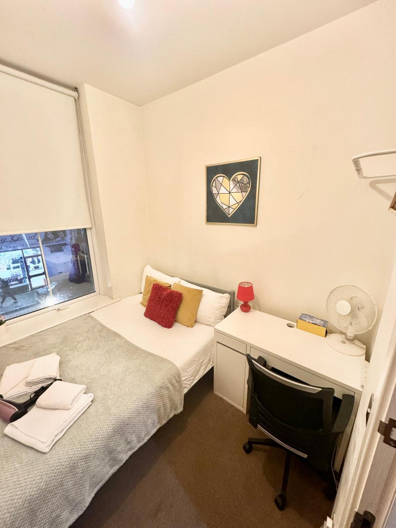 Euston Private Bedrooms 161 Flat1 Alloggio in famiglia